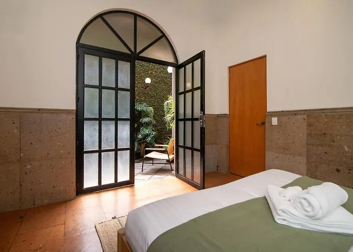 Casa Del Sol 4 Bedrooms Garden For 8 Guests Apartment *