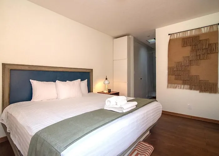 Casa Del Sol 4 Bedrooms Garden For 8 Guests Apartment