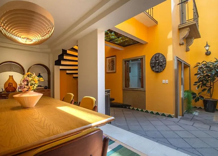Apartment Casa Del Sol 4 Bedrooms Garden For 8 Guests *