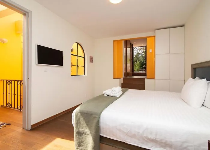 Casa Del Sol 4 Bedrooms Garden For 8 Guests Apartment