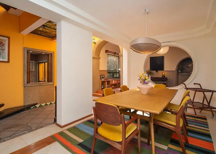 Apartment Casa Del Sol 4 Bedrooms Garden For 8 Guests Mexiko-Stadt